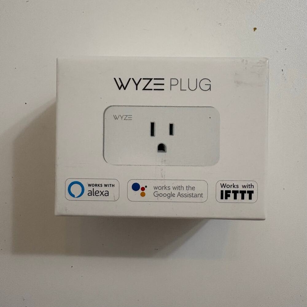 Wyze Plug 1-Pack WLPP1-1 Smart WiFi Plug Alexa Google IFTTT